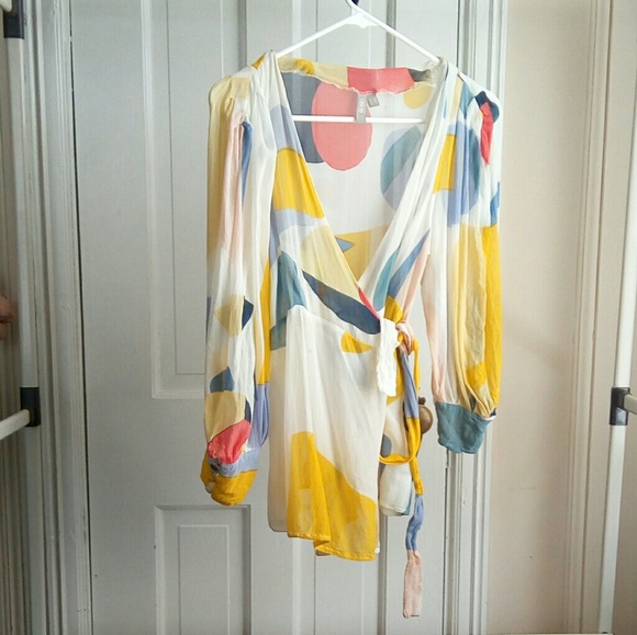 🔥ASOS Chiffon Abstract Print Wrap Top🔥 - Picture 1 of 8